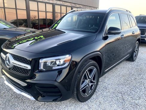 Used 2022 Mercedes-Benz GLB 250 4MATIC image 3