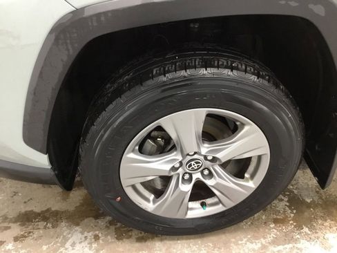 Used 2023 Toyota RAV4 XLE w/ Convenience Package image 4