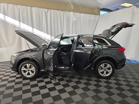 New 2025 Audi Q5 Premium image 11