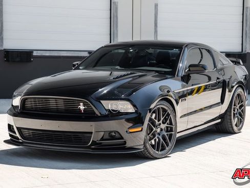 Used 2013 Ford Mustang GT Premium RWD image 35