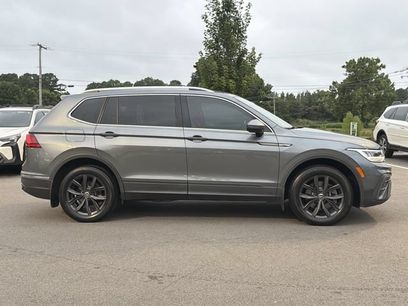 Used 2024 Volkswagen Tiguan SE