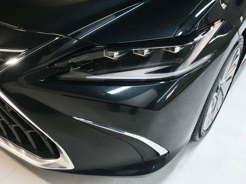 Used 2022 Lexus ES 350 Ultra Luxury image 11