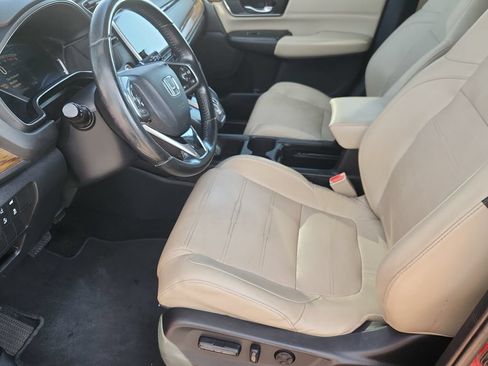 Used 2019 Honda CR-V Touring image 7