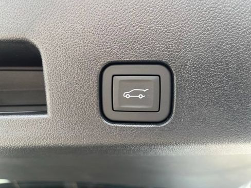 New 2026 Chevrolet Traverse High Country w/ LPO, Floor Liner Package AWD/4WD image 14