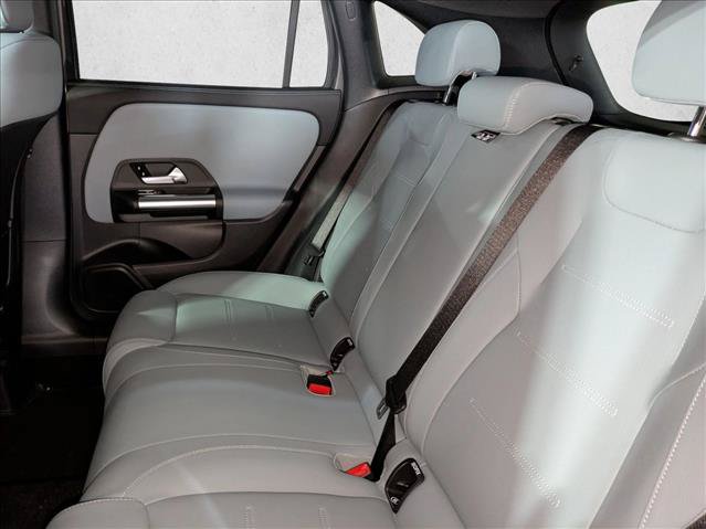 Used 2026 Mercedes-Benz GLA 250 image 14