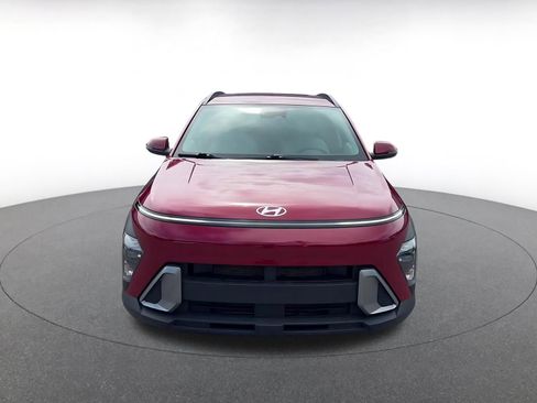 Used 2025 Hyundai Kona SEL FWD image 3
