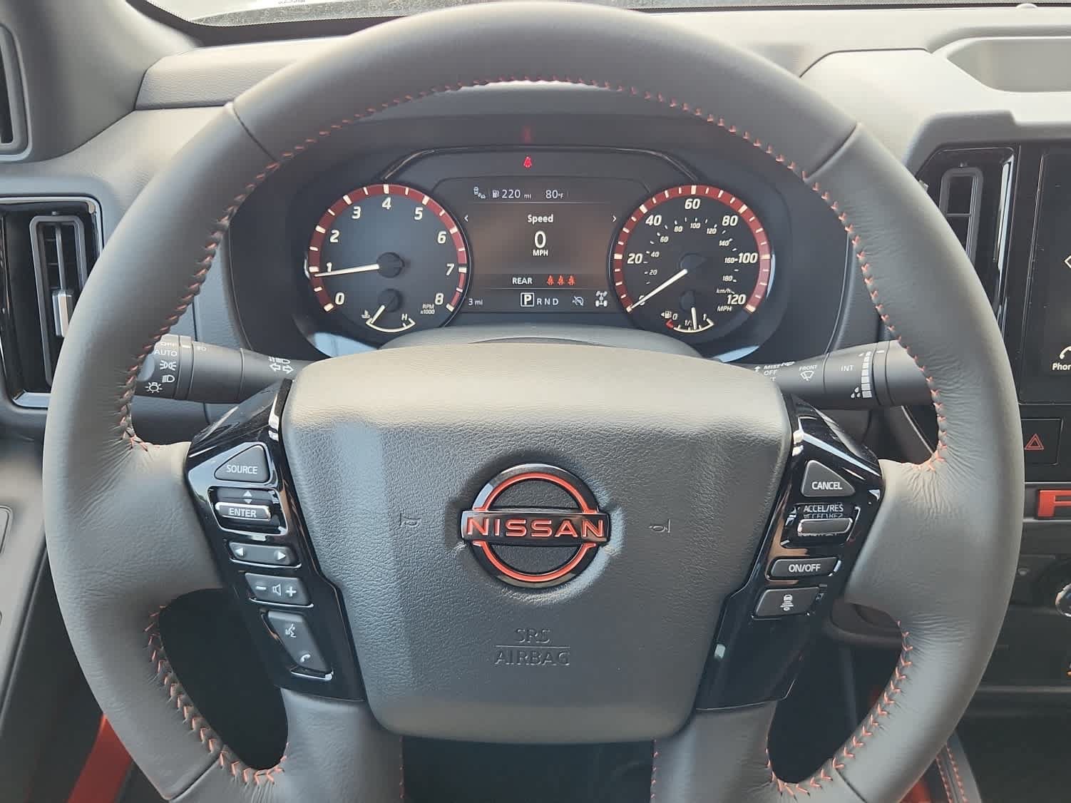 Used 2025 Nissan Frontier PRO-4X AWD/4WD image 15