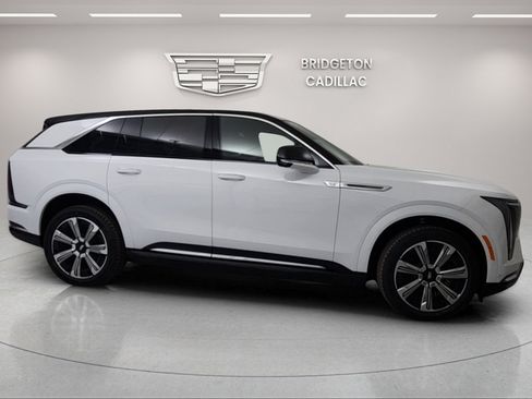 New 2025 Cadillac Escalade IQ Luxury 1 image 8
