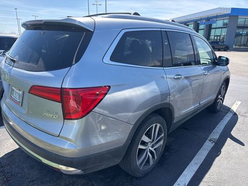 Used 2017 Honda Pilot Elite image 4