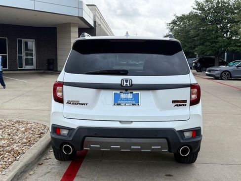 Used 2023 Honda Passport TrailSport image 4