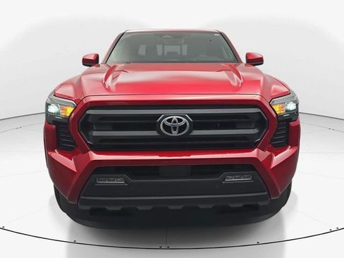 Used 2025 Toyota Tacoma SR5 RWD image 5