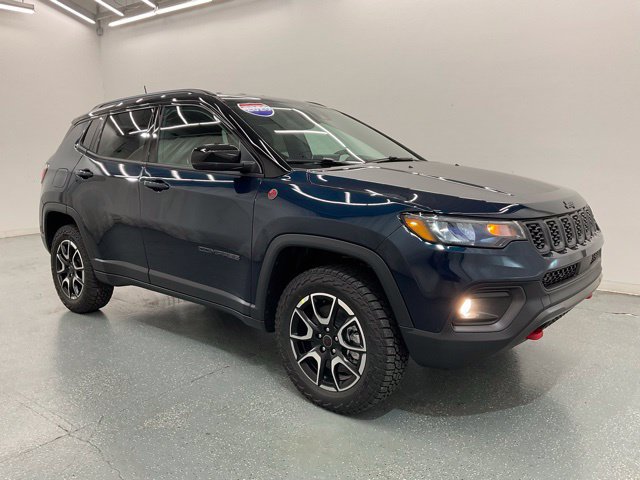 New 2026 Jeep Compass Trailhawk AWD/4WD image 8