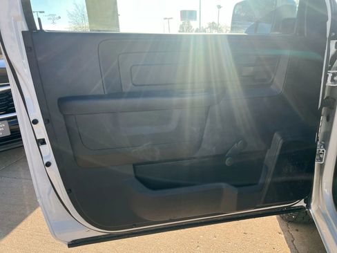 Used 2018 RAM 1500 Express image 12