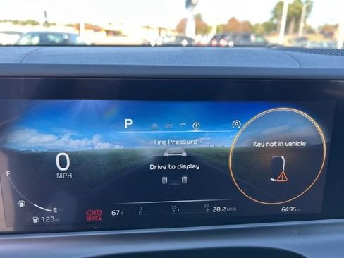 Used 2025 Kia Seltos EX image 22