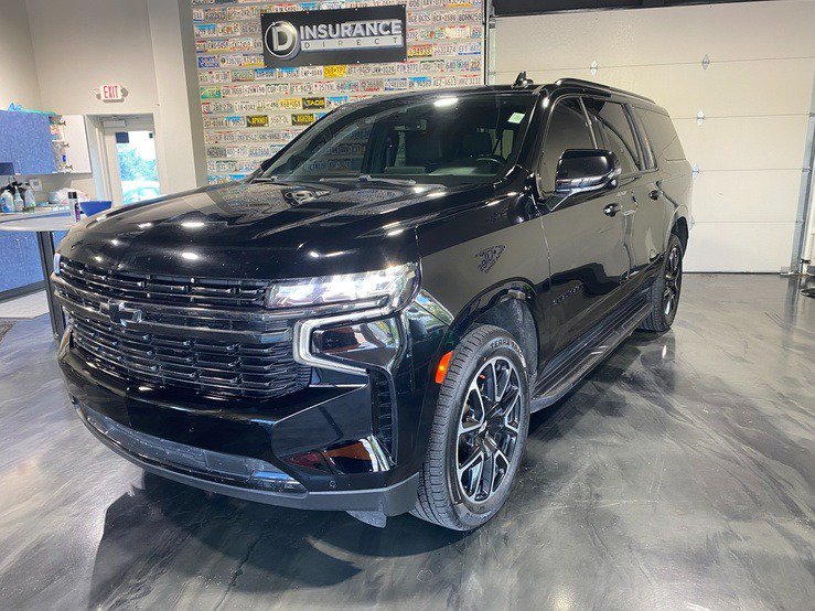 Used 2022 Chevrolet Suburban RST w/ Luxury Package AWD/4WD image 5