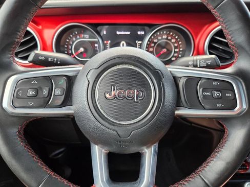 Used 2019 Jeep Wrangler Unlimited Rubicon AWD/4WD image 32