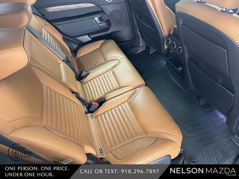 Used 2018 Land Rover Discovery HSE image 39