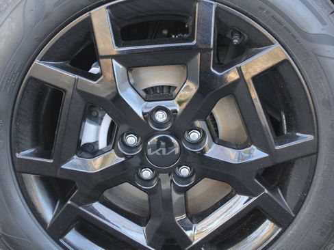 New 2026 Kia Carnival SX w/ SX Dark Edition Package FWD image 24