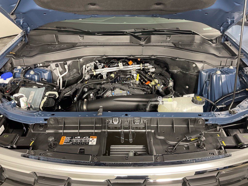 New 2027 Ford Explorer Active w/ Active Comfort Package RWD image 9