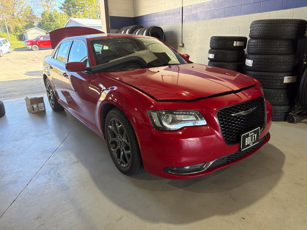 Used 2018 Chrysler 300 S w/ 300S Premium Group AWD/4WD image 2