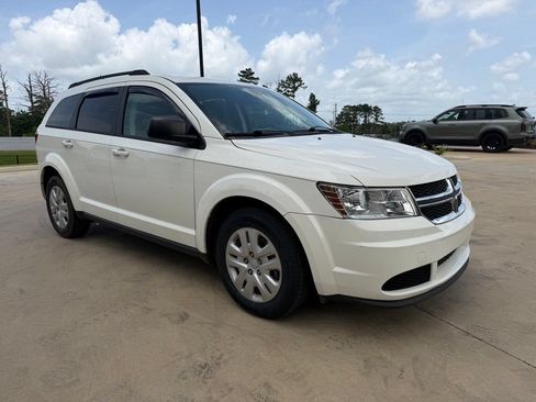 Used 2018 Dodge Journey SE w/ Popular Equipment Group FWD image 5