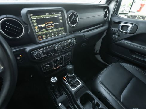 Used 2023 Jeep Wrangler Unlimited Sahara w/ Cold Weather Group image 10