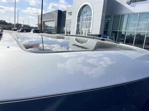 Used 2023 Jeep Grand Cherokee 4WD 4xe image 5