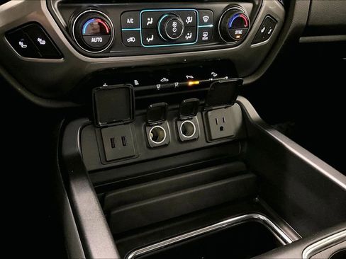 Used 2018 Chevrolet Silverado 1500 LT w/ All Star Edition AWD/4WD image 17
