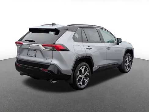 New 2025 Toyota RAV4 XSE image 4