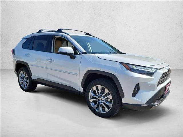 Used 2025 Toyota RAV4 Limited FWD image 3