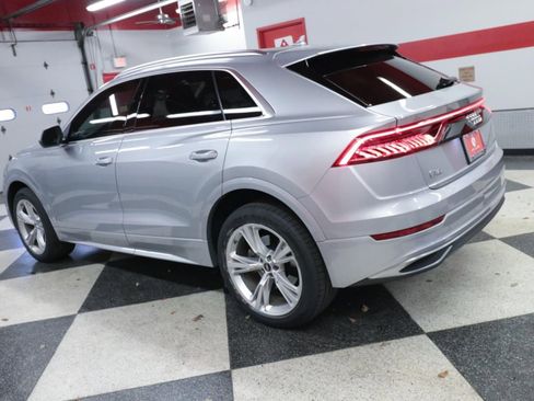 Used 2022 Audi Q8 Premium Plus image 6