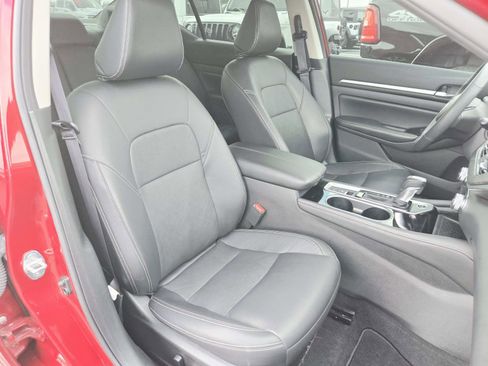 Used 2024 Nissan Altima 2.5 SL image 17