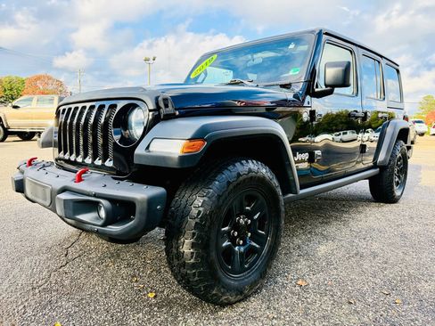 Used 2019 Jeep Wrangler Unlimited Sport image 9
