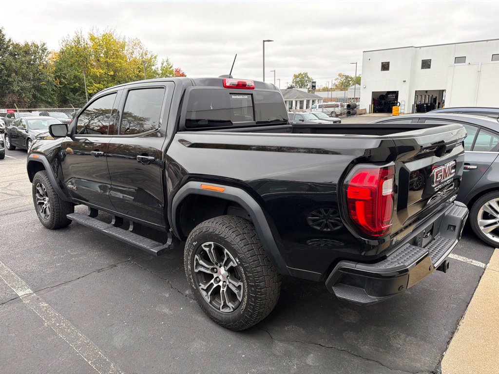 Used 2023 GMC Canyon AT4 w/ AT4 Premium Package AWD/4WD image 8