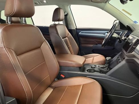 Used 2021 Volkswagen Atlas SE w/ Panoramic Sunroof Package AWD/4WD image 10