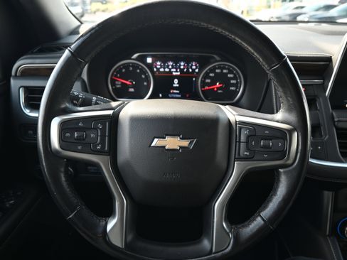 Used 2021 Chevrolet Tahoe Premier w/ Premium Package image 19