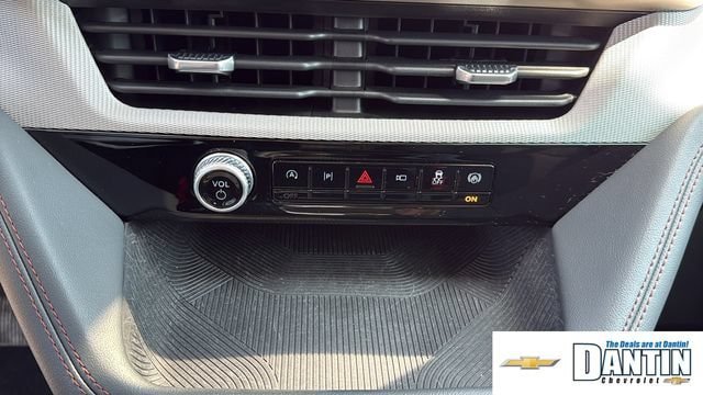 Used 2025 Ford Explorer Active RWD image 24