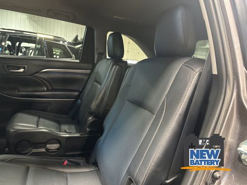 Used 2019 Toyota Highlander Limited w/ Protection Package #3 AWD/4WD image 24