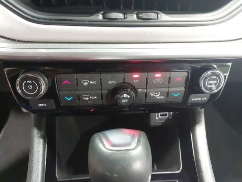 Used 2025 Jeep Compass Limited AWD/4WD image 20