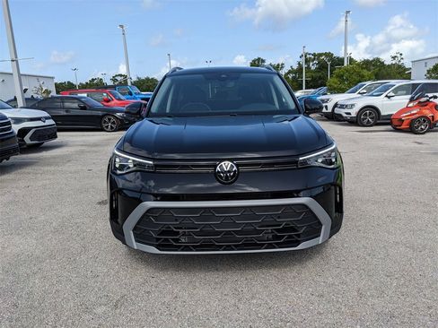 New 2025 Volkswagen Taos SE image 10