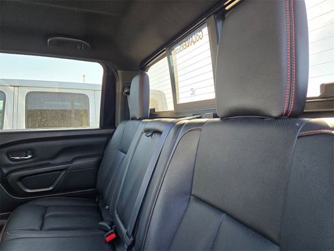 Used 2024 Nissan Titan PRO-4X w/ Pro-4x Convenience Package image 16