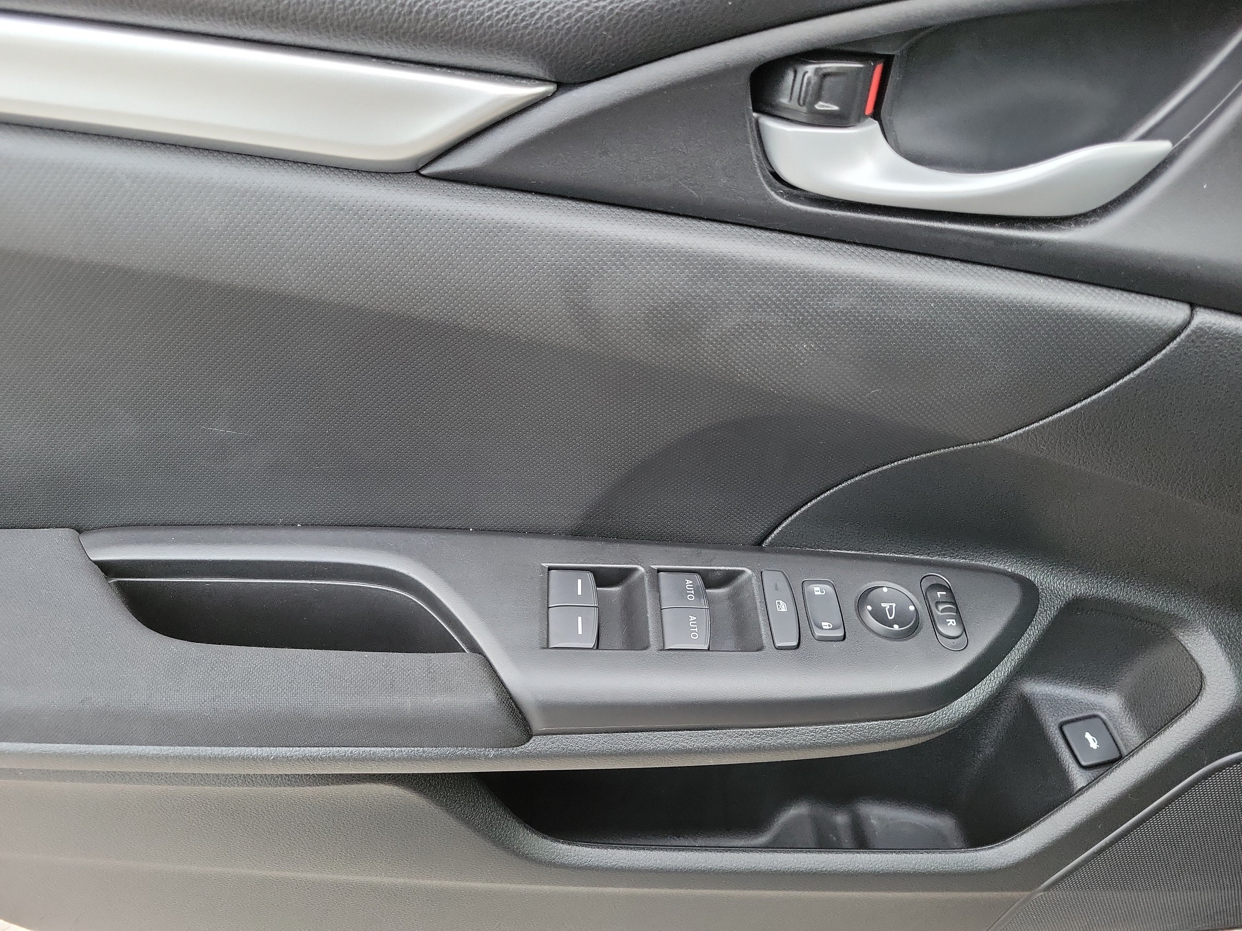 Used 2021 Honda Civic LX image 15