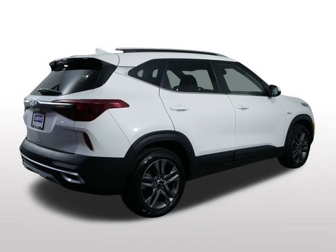 Certified 2023 Kia Seltos S image 10