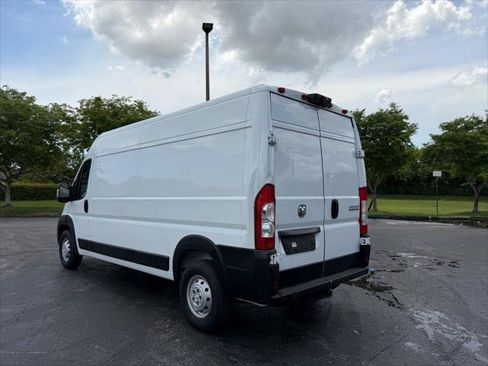 Used 2023 RAM ProMaster 2500 FWD image 5