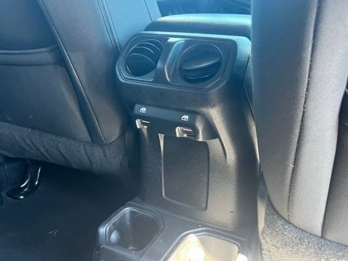 Used 2019 Jeep Wrangler Unlimited Sport S AWD/4WD image 23
