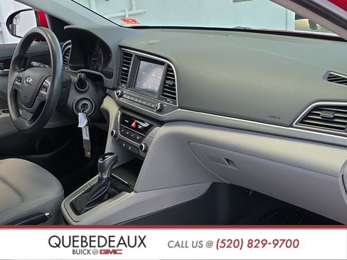 Used 2017 Hyundai Elantra SE image 26