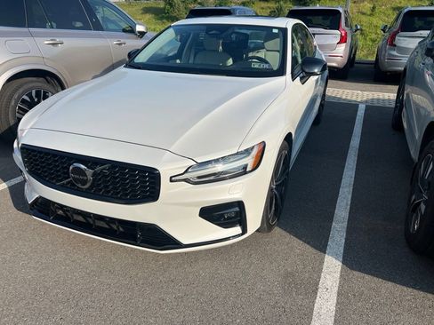 Used 2024 Volvo S60 B5 Plus w/ Climate Package AWD/4WD image 2