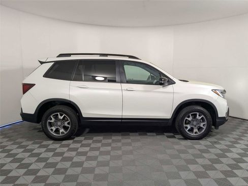 Used 2022 Honda Passport TrailSport image 4