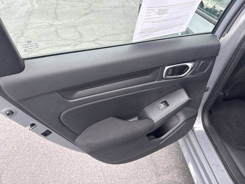 Used 2025 Honda Civic Sport image 12