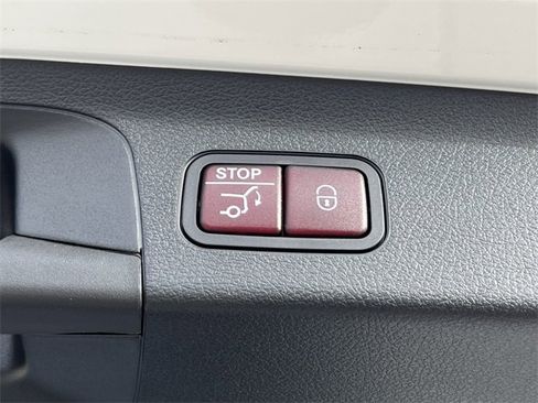 Certified 2025 Mercedes-Benz GLS 450 4MATIC image 42